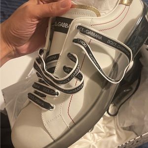 Never worn. Just collecting dust!